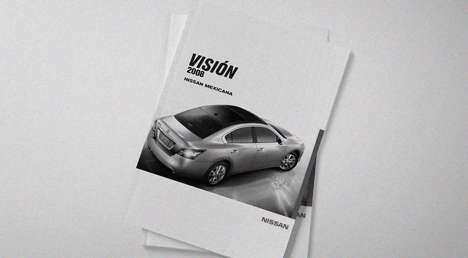 slide_b&w_Nissan